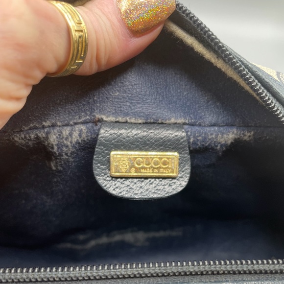 Authentic Gucci GG Toiletry Makeup Bag - Picture 5 of 9